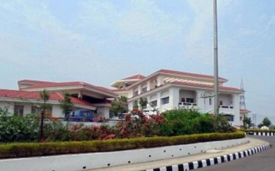 Tripura High Court Bailed Out CPI-M workers in Robbery Case : CPI-M Party slammed BJP’s Vendetta Politics, False Case against Oppositions Tripura High Court Bailed Out CPI-M workers in Robbery Case : CPI-M Party slammed BJP’s Vendetta Politics, False Case against Oppositions
